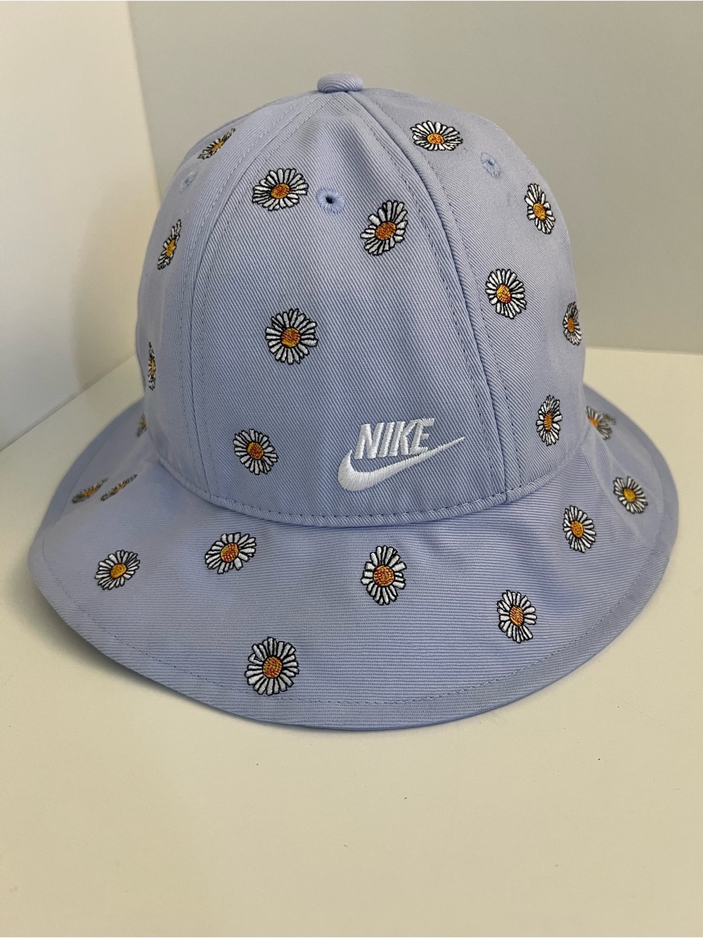 Nike Kids Lavender Daisy Bucket Hat with Embroidered Flowers